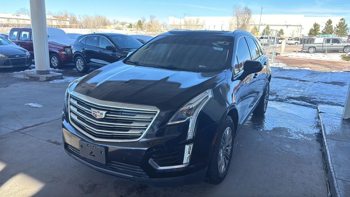 2017 CADILLAC XT5