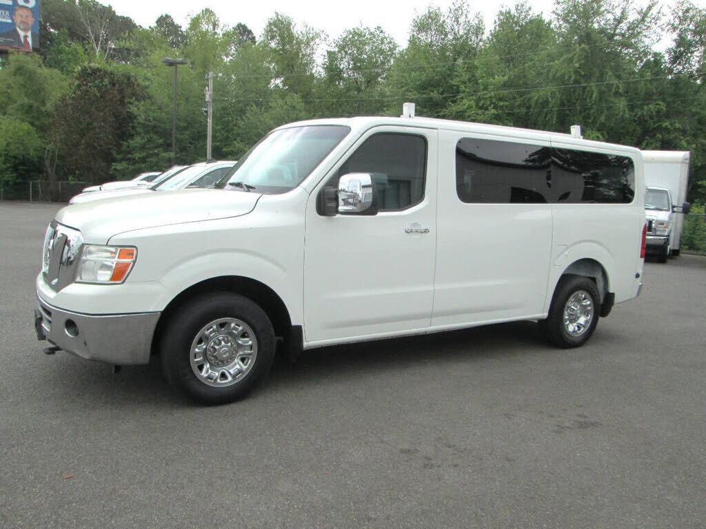 2017 NISSAN NV3500