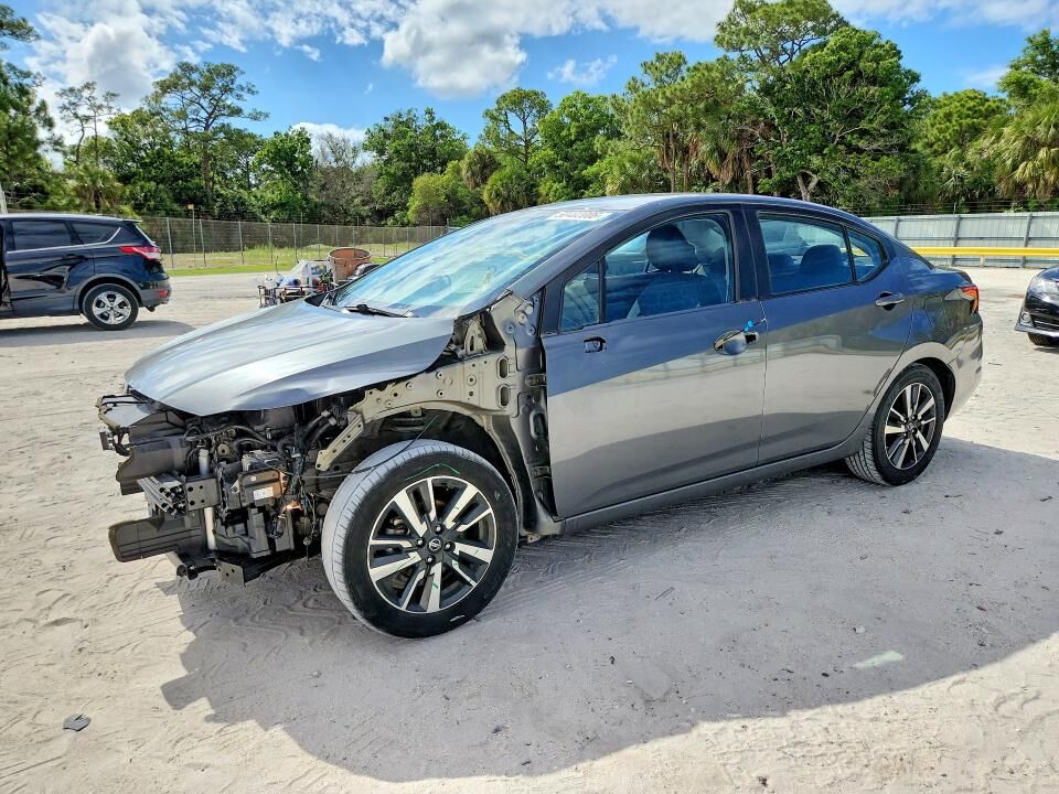 2021 NISSAN Versa