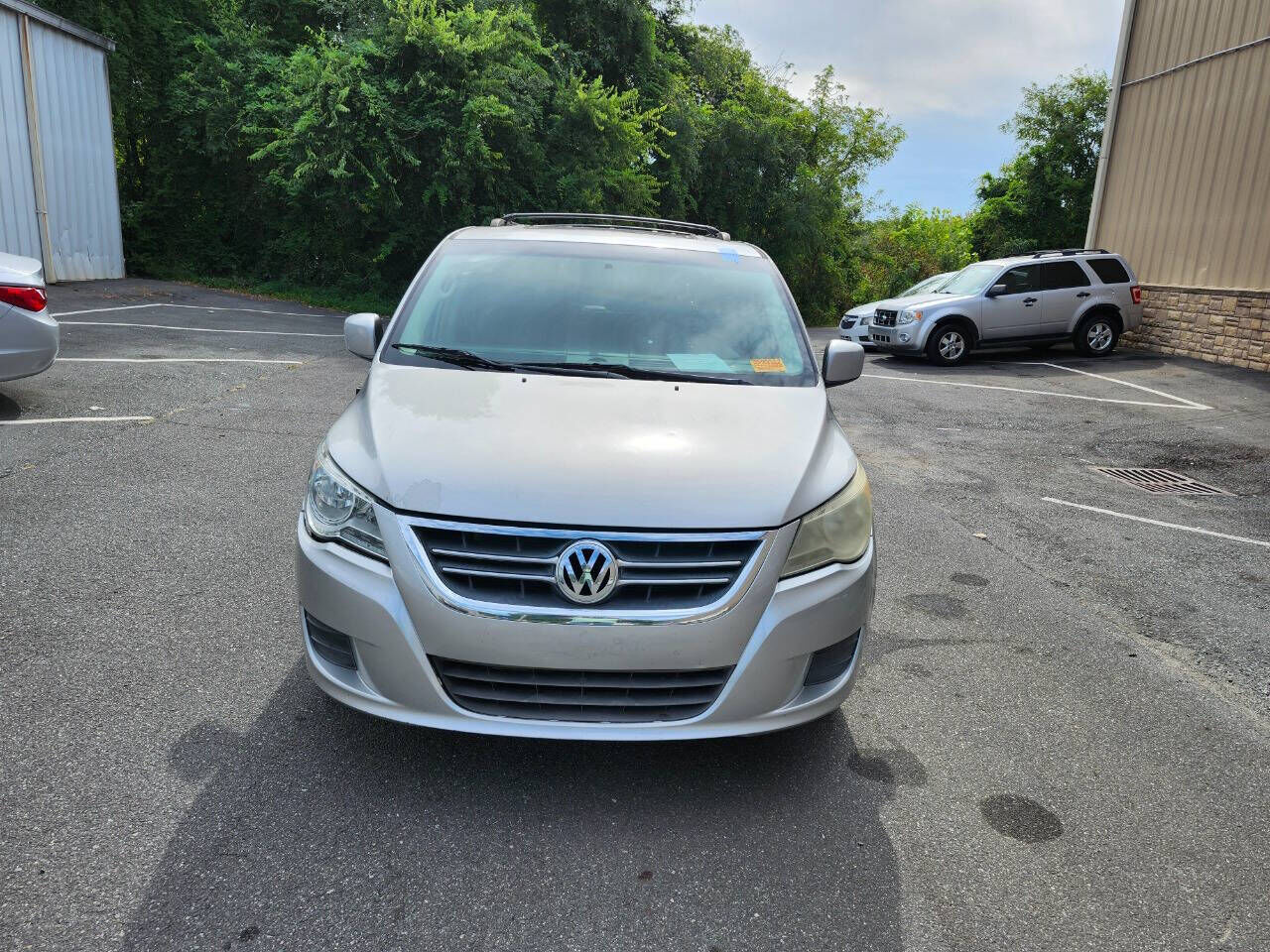 2009 VOLKSWAGEN Routan