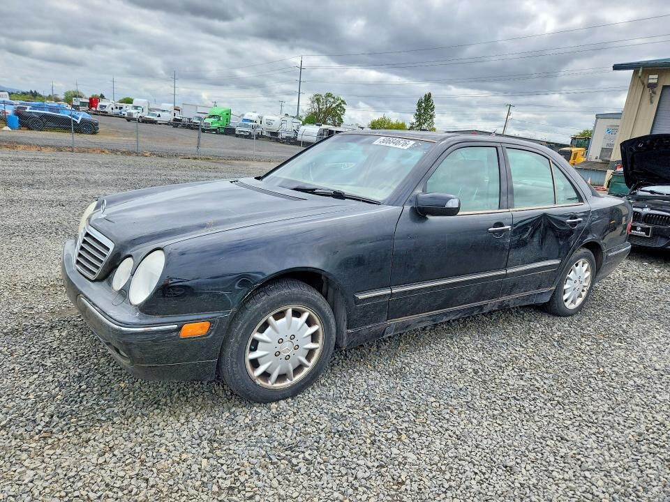 2000 MERCEDES-BENZ E-Class