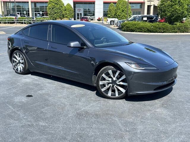 2024 TESLA Model 3