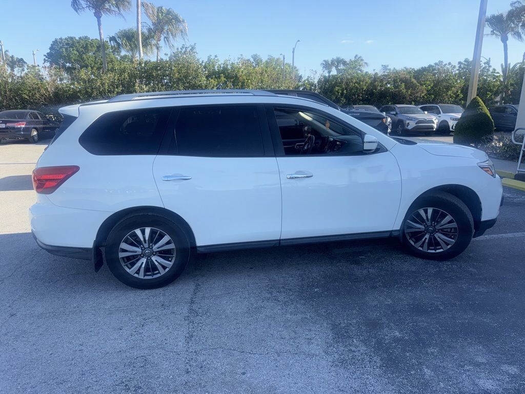 2018 NISSAN Pathfinder