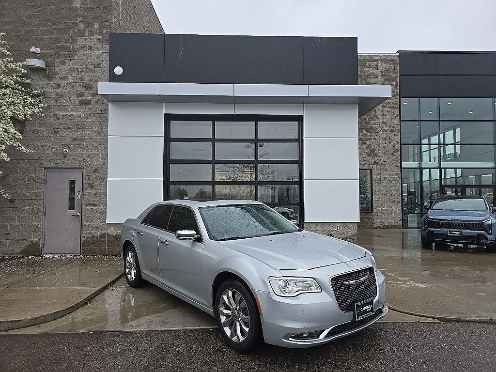 2020 CHRYSLER 300
