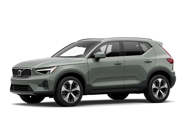2025 VOLVO XC40