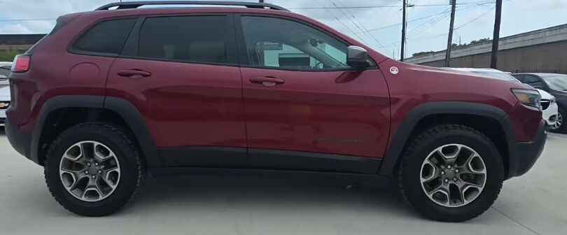 2020 JEEP Cherokee