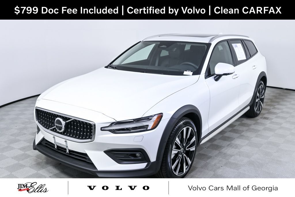 2025 VOLVO V60CC