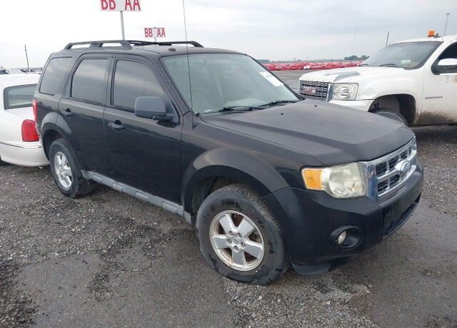 2010 FORD Escape