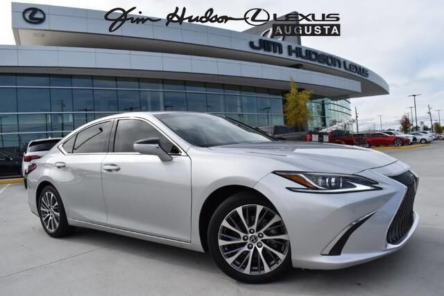 2019 LEXUS ES