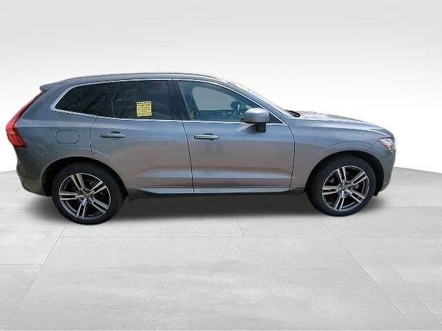 2021 VOLVO XC60