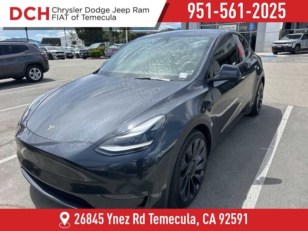2024 TESLA Model Y