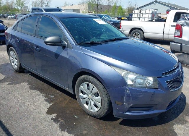 2013 CHEVROLET Cruze