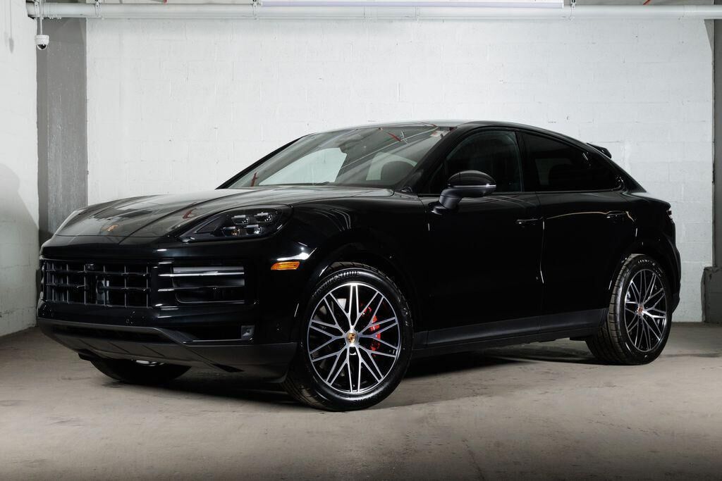 2026 PORSCHE Cayenne