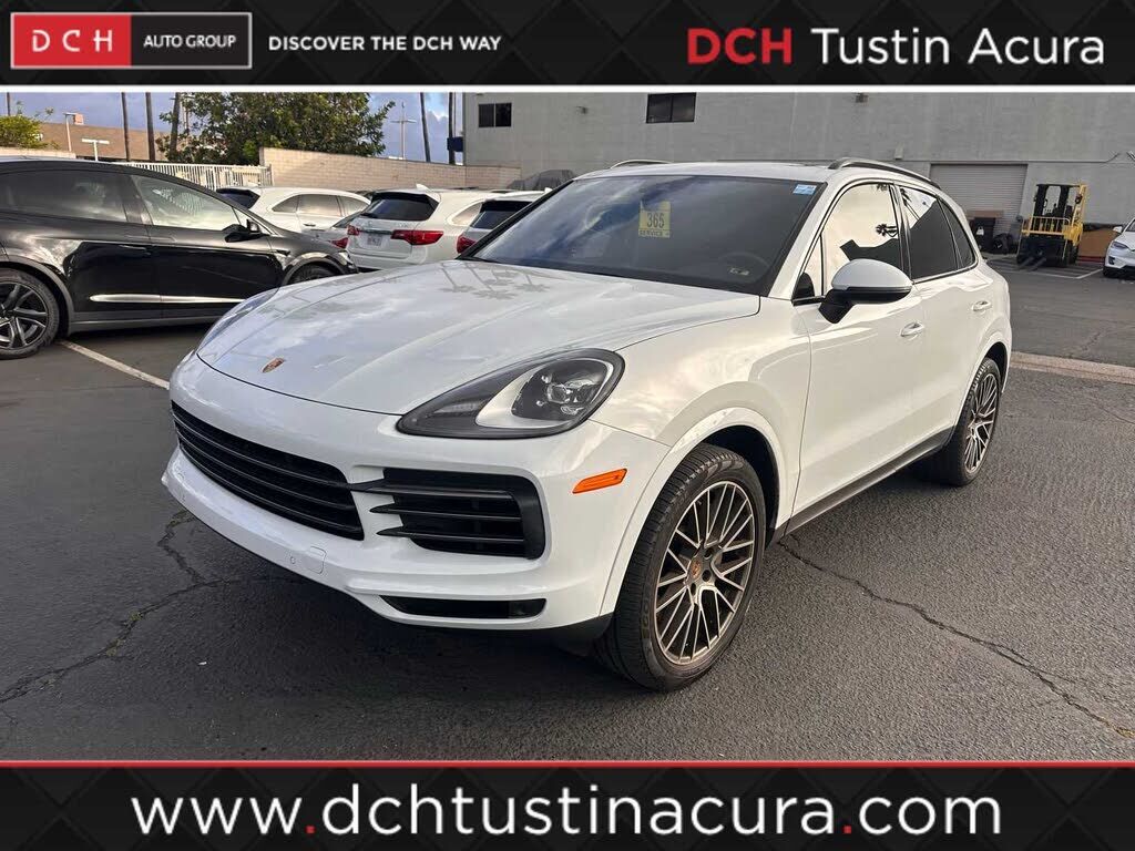 2022 PORSCHE Cayenne
