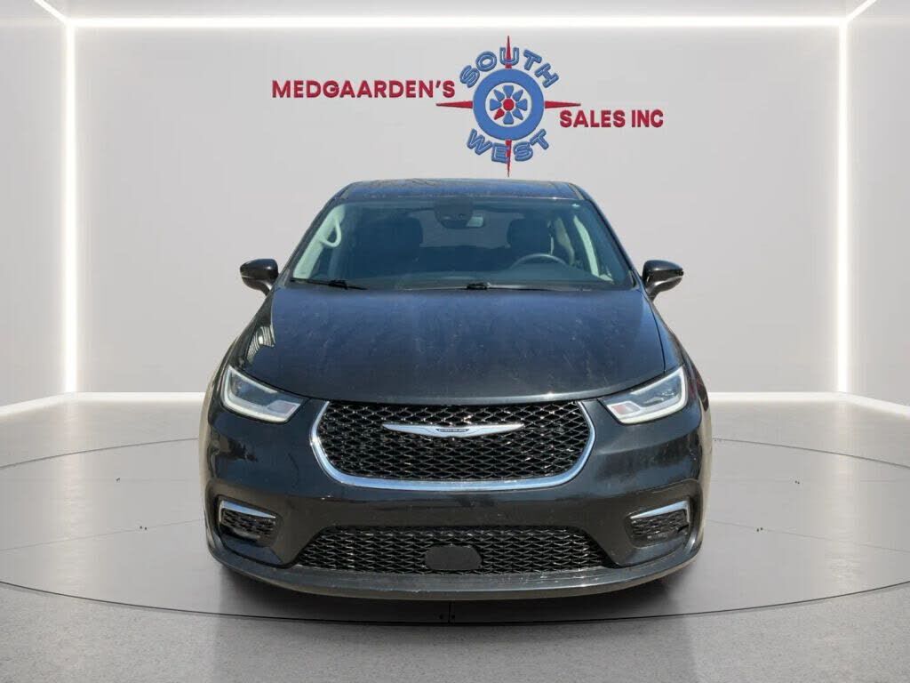 2023 CHRYSLER Pacifica