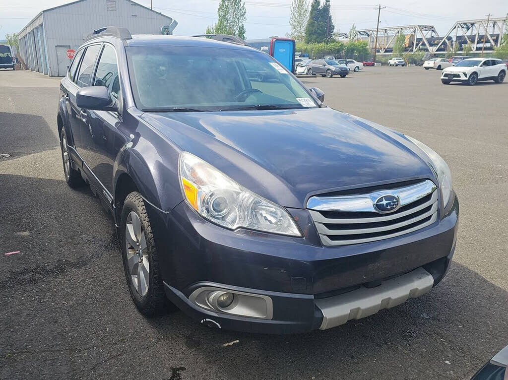 2012 SUBARU Outback