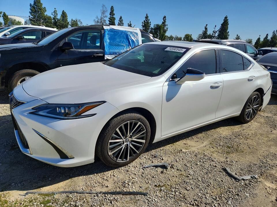 2022 LEXUS ES