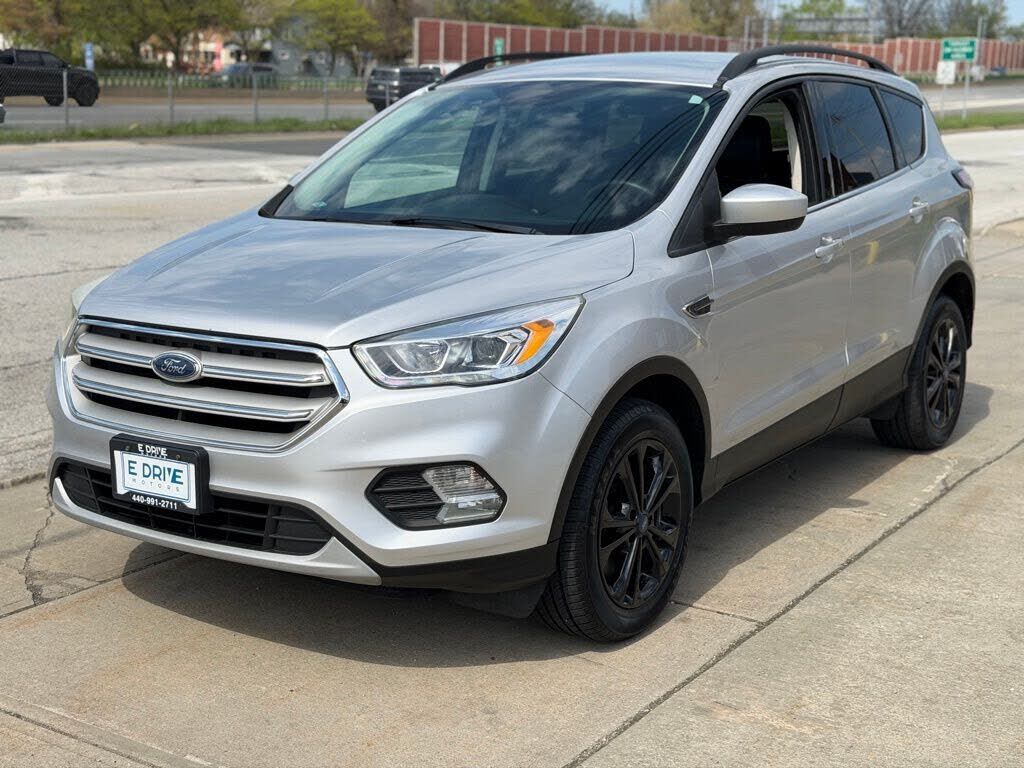 2018 FORD Escape