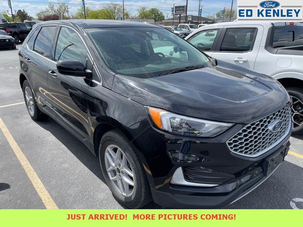 2024 FORD Edge