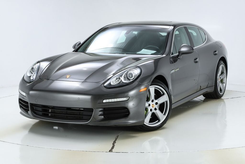 2016 PORSCHE Panamera