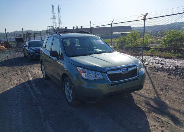 2015 SUBARU Forester
