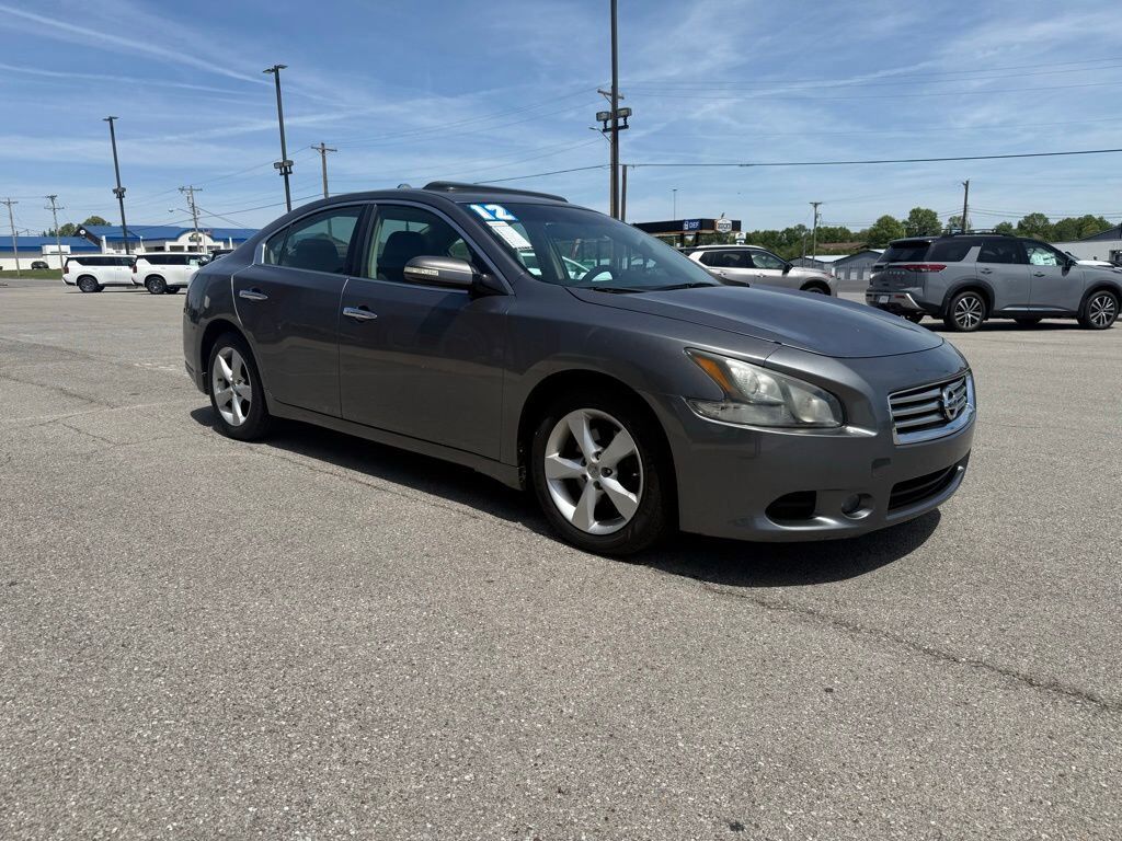 2014 NISSAN Maxima