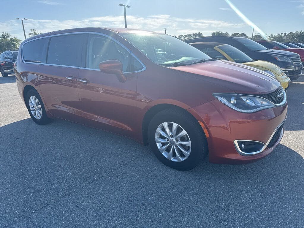 2018 CHRYSLER Pacifica