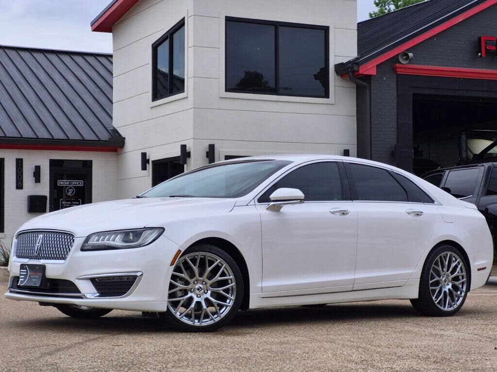 2017 LINCOLN MKZ