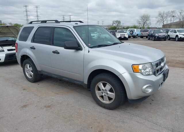 2011 FORD Escape