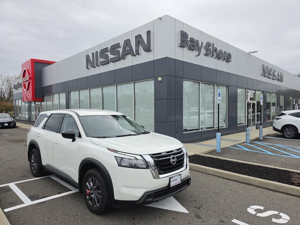 2024 NISSAN Pathfinder