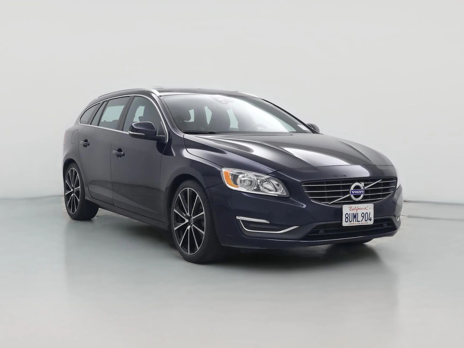 2017 VOLVO V60