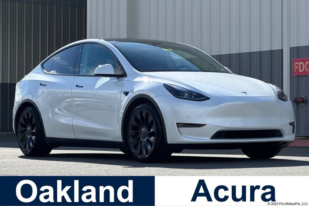 2022 TESLA Model Y