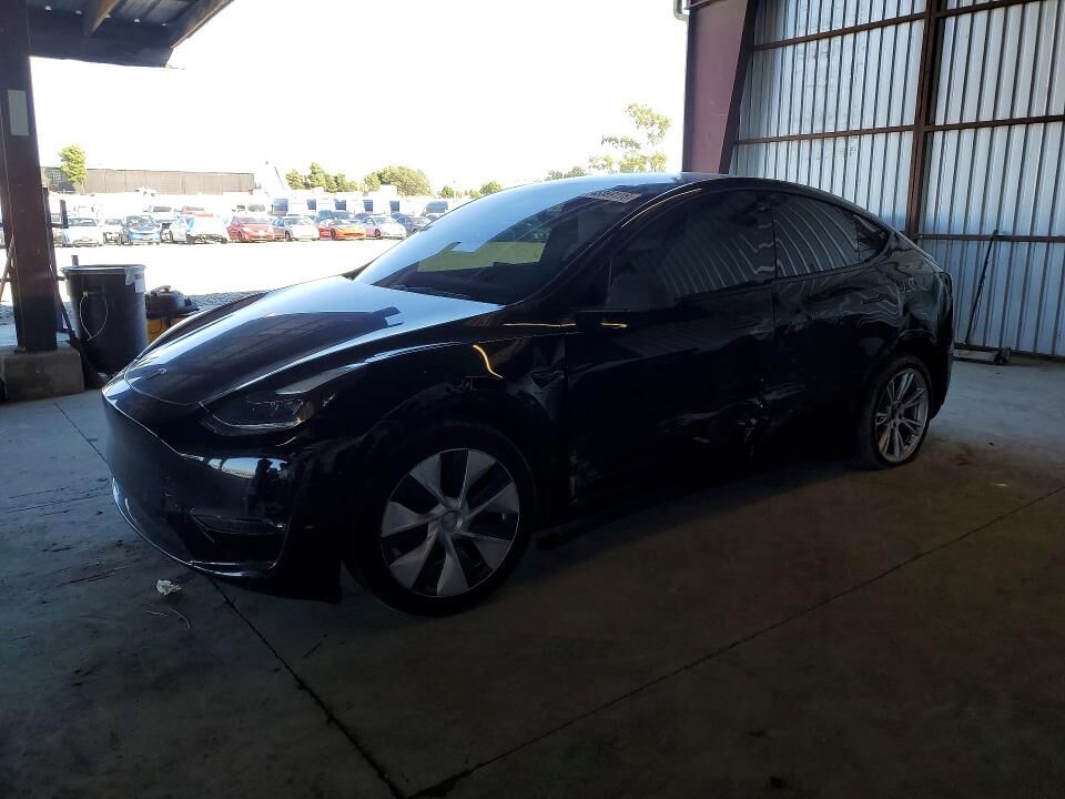 2022 TESLA Model Y