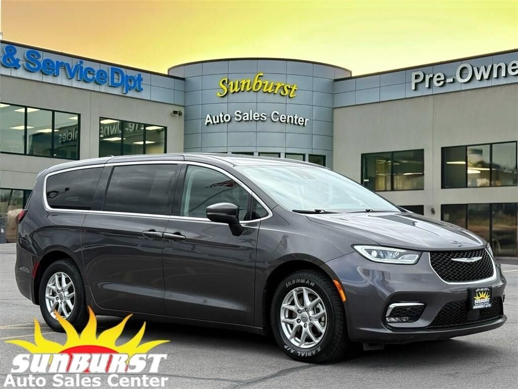 2023 CHRYSLER Pacifica