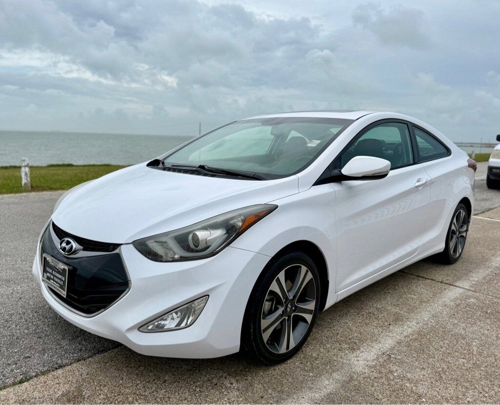 2014 HYUNDAI Elantra