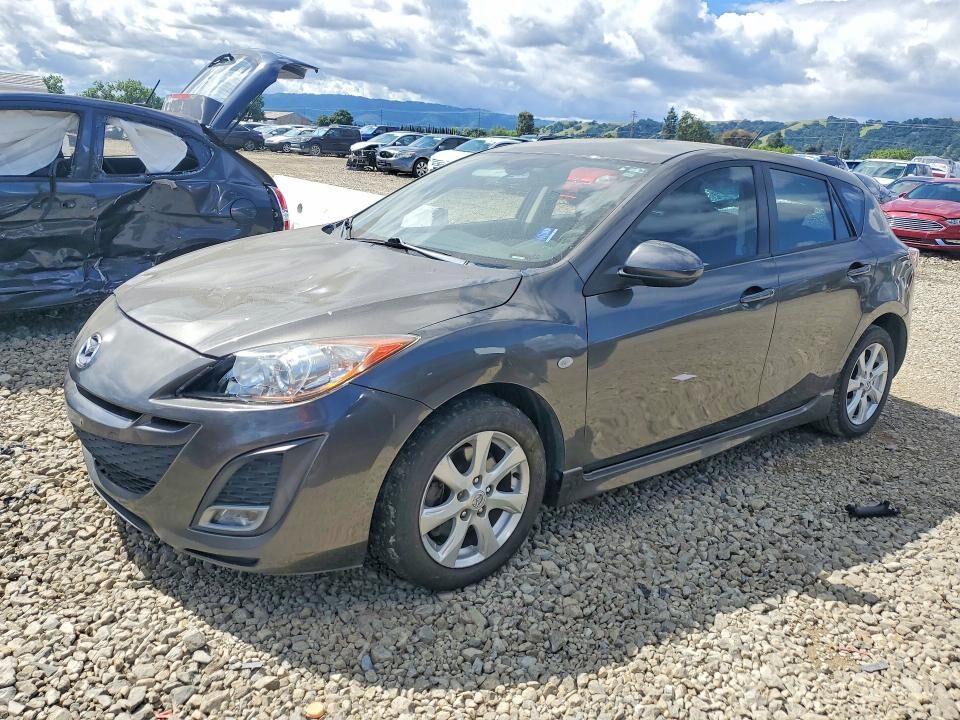 2010 MAZDA Mazda3
