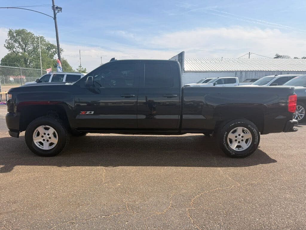 2017 CHEVROLET Silverado