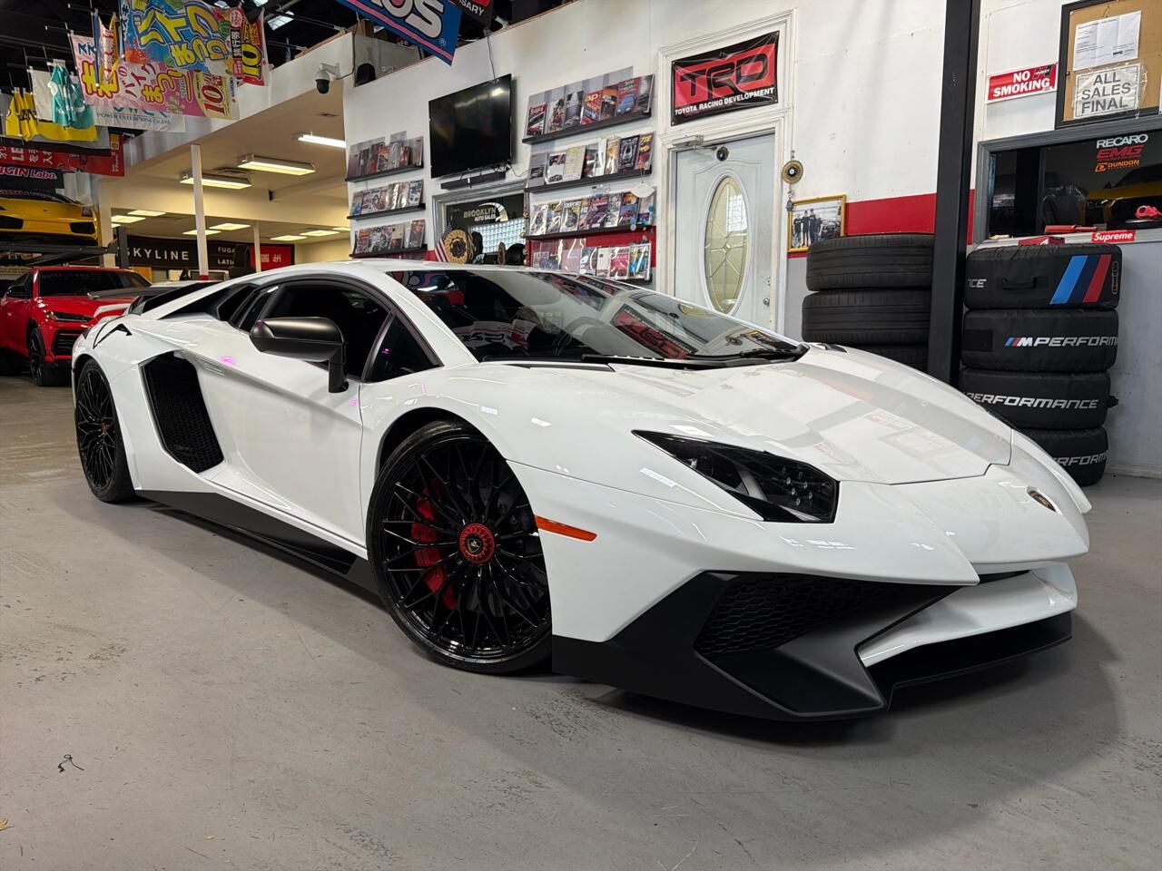 2016 LAMBORGHINI Aventador