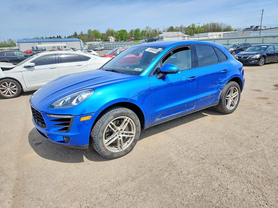 2018 PORSCHE Macan