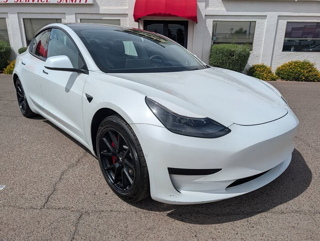 2022 TESLA Model 3
