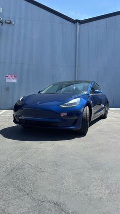 2018 TESLA Model 3
