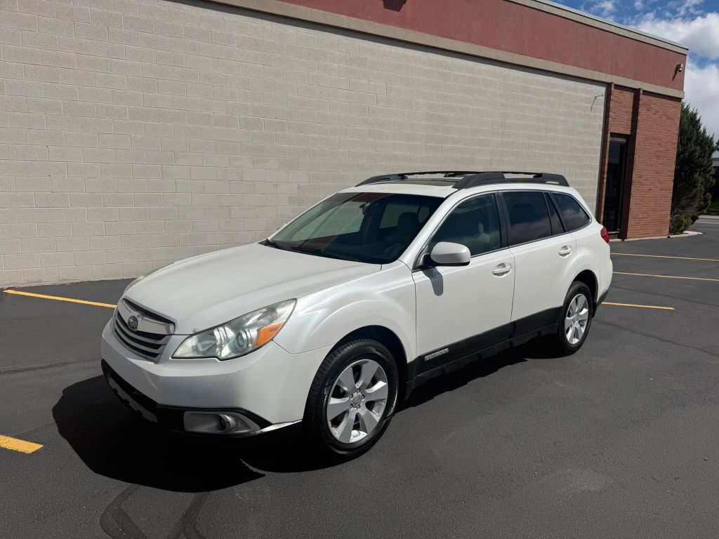 2010 SUBARU Outback