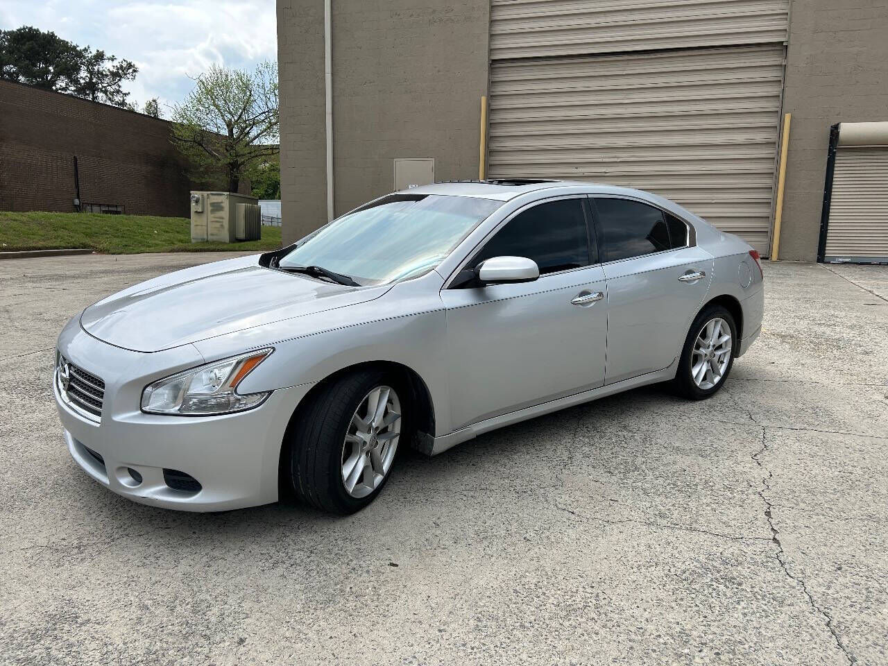 2011 NISSAN Maxima