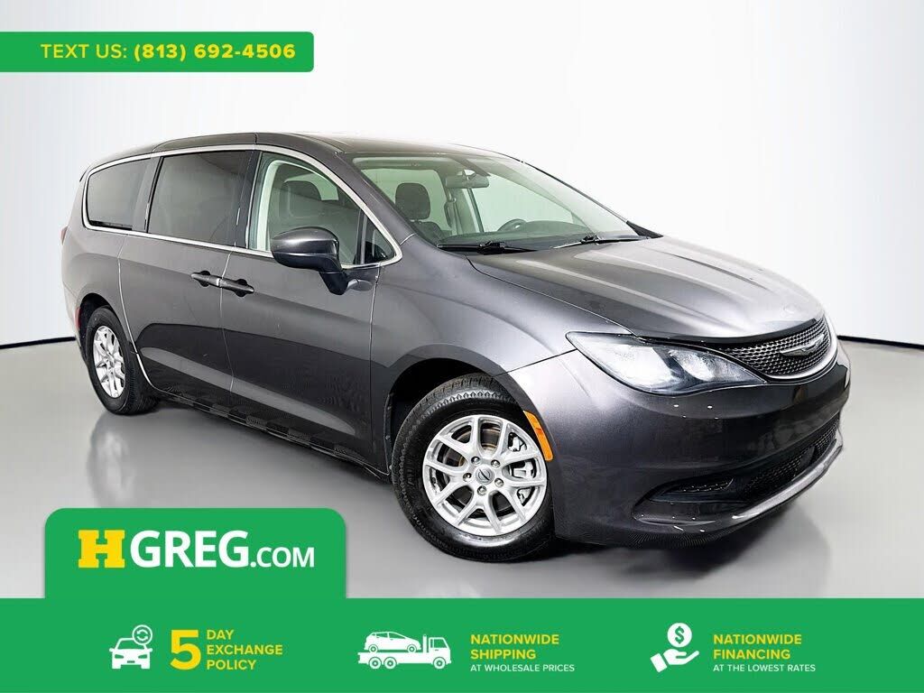 2022 CHRYSLER Voyager