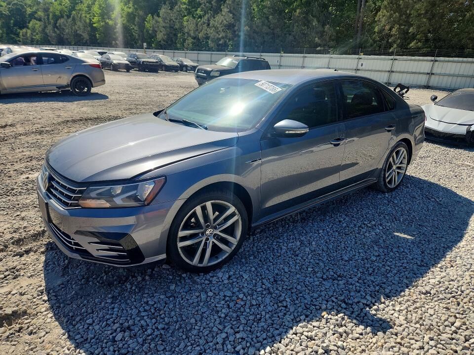 2018 VOLKSWAGEN Passat