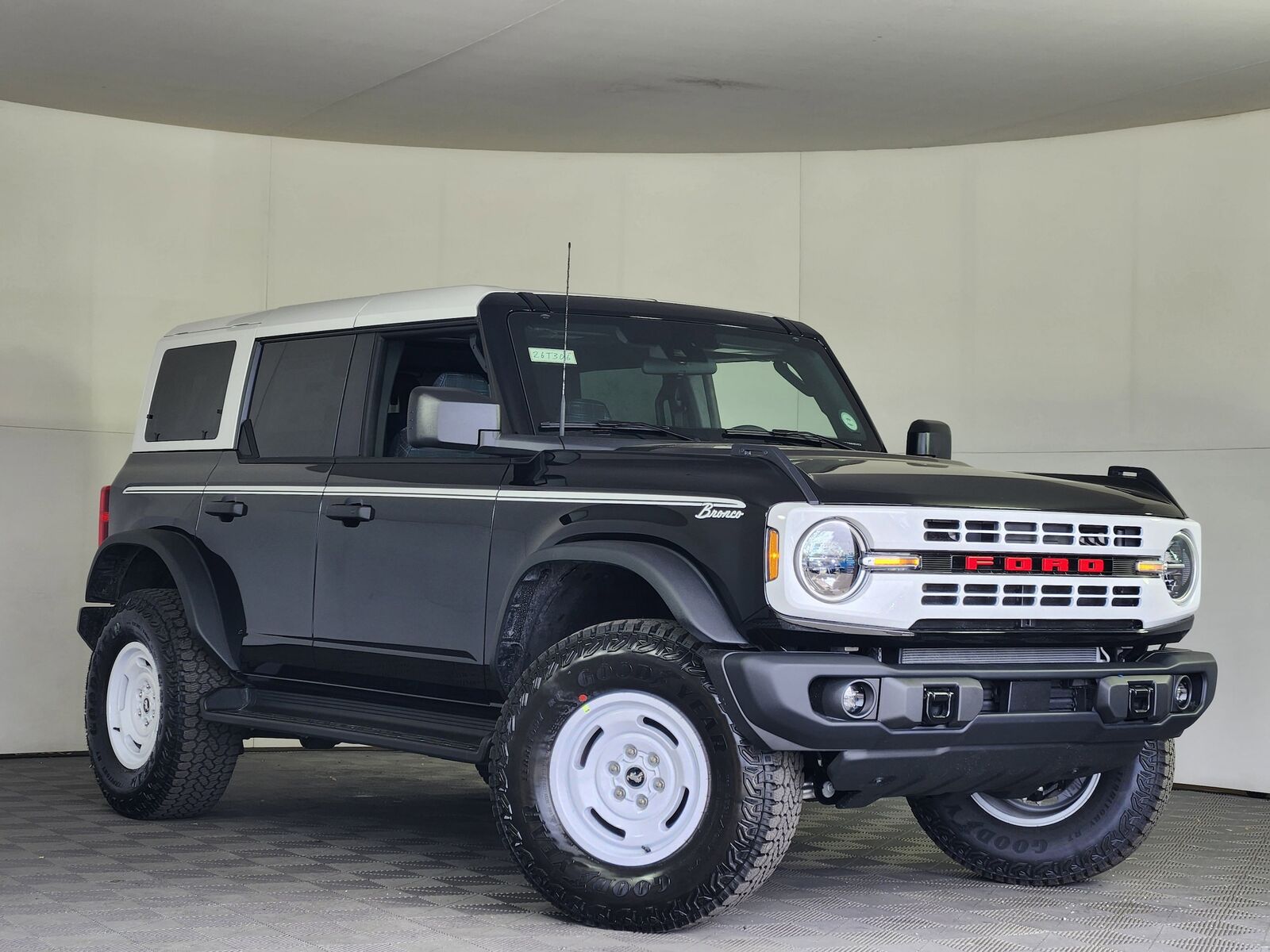 2026 FORD Bronco