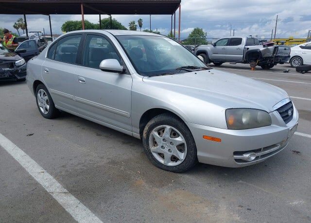 2004 HYUNDAI Elantra