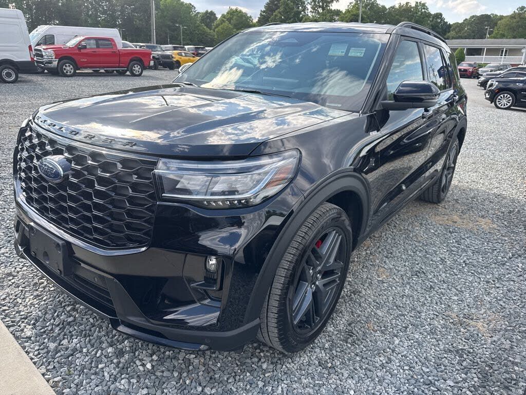 2025 FORD Explorer