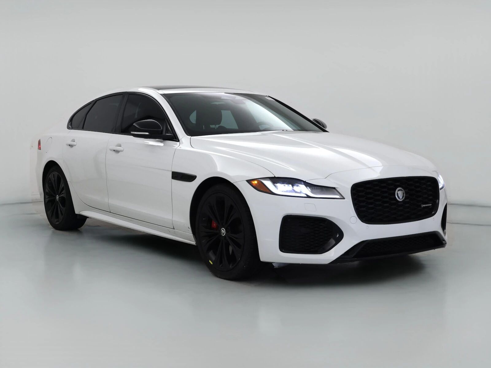 2024 JAGUAR XF