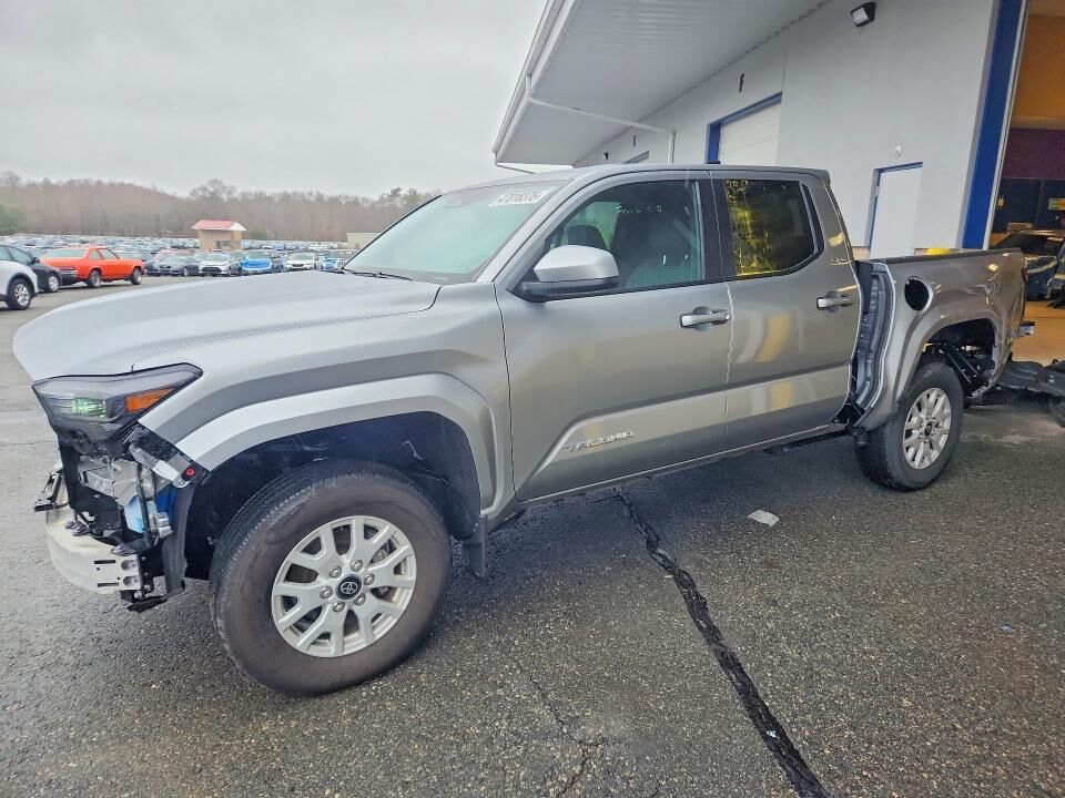 2024 TOYOTA Tacoma